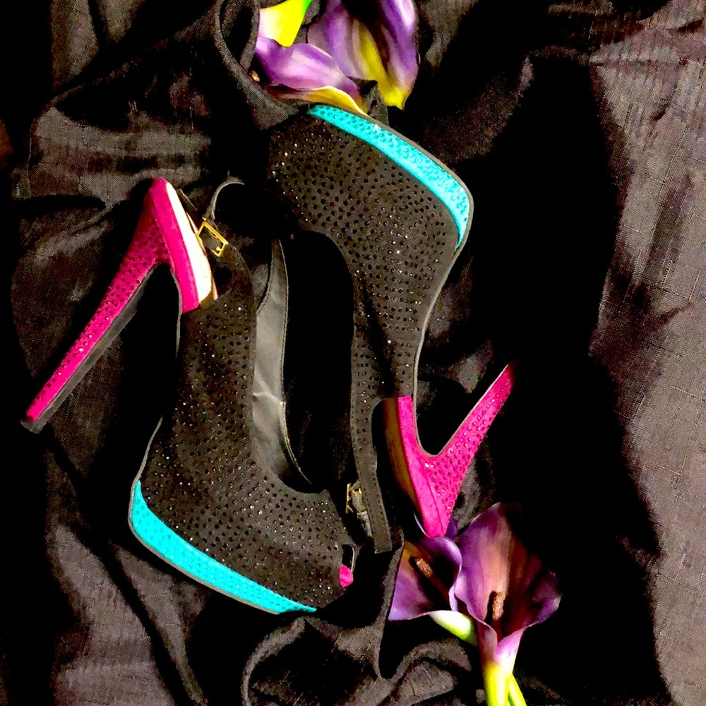 Multi color platform sling back heels.